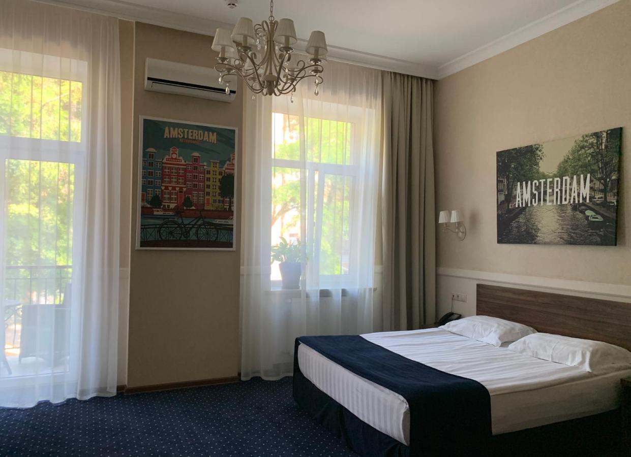 Amsterdam Hotel 敖德萨 外观 照片