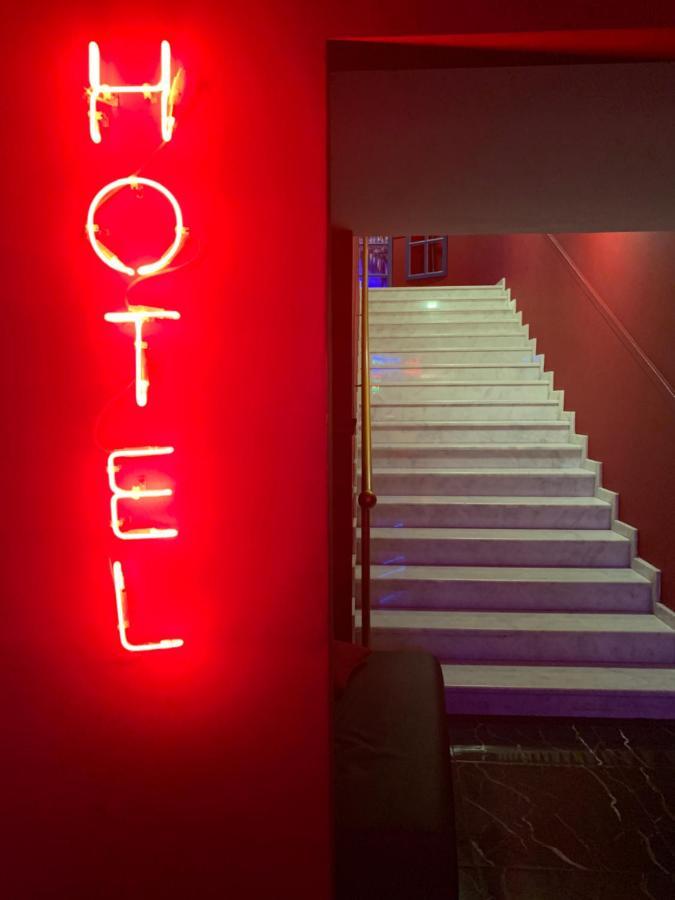 Amsterdam Hotel 敖德萨 外观 照片